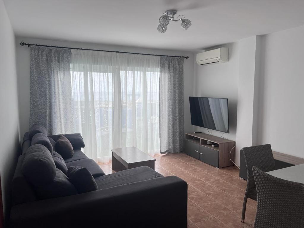 Apartamentos La Caleta Caleta De Velez Kültér fotó