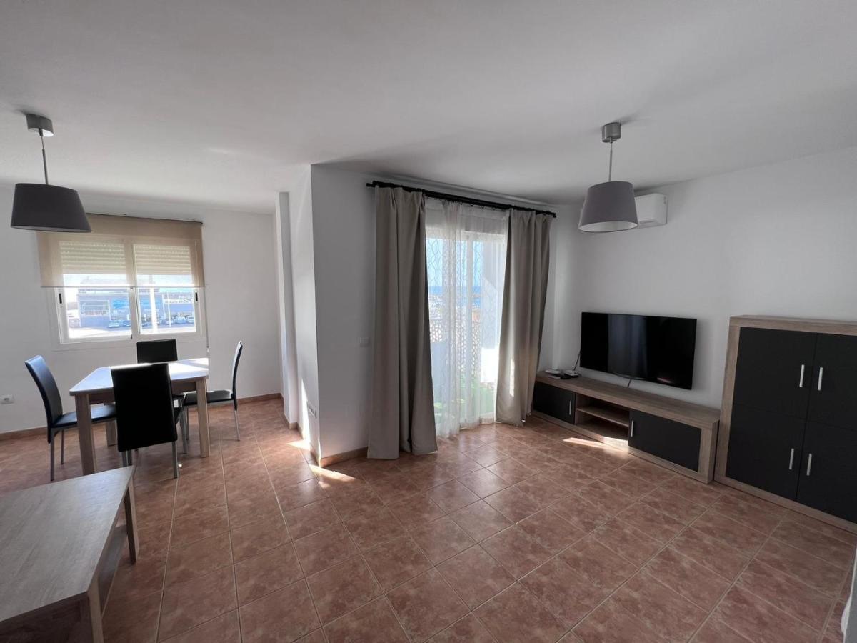 Apartamentos La Caleta Caleta De Velez Kültér fotó